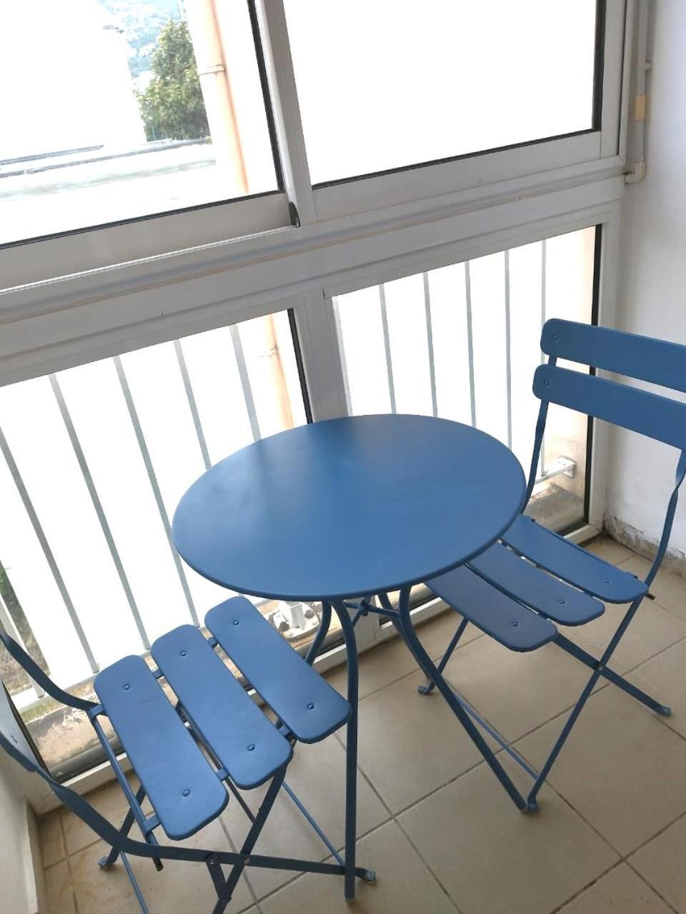 Comme Chez Soi - Studio Tout Equipe - By Sister Home Сен Дьони Екстериор снимка