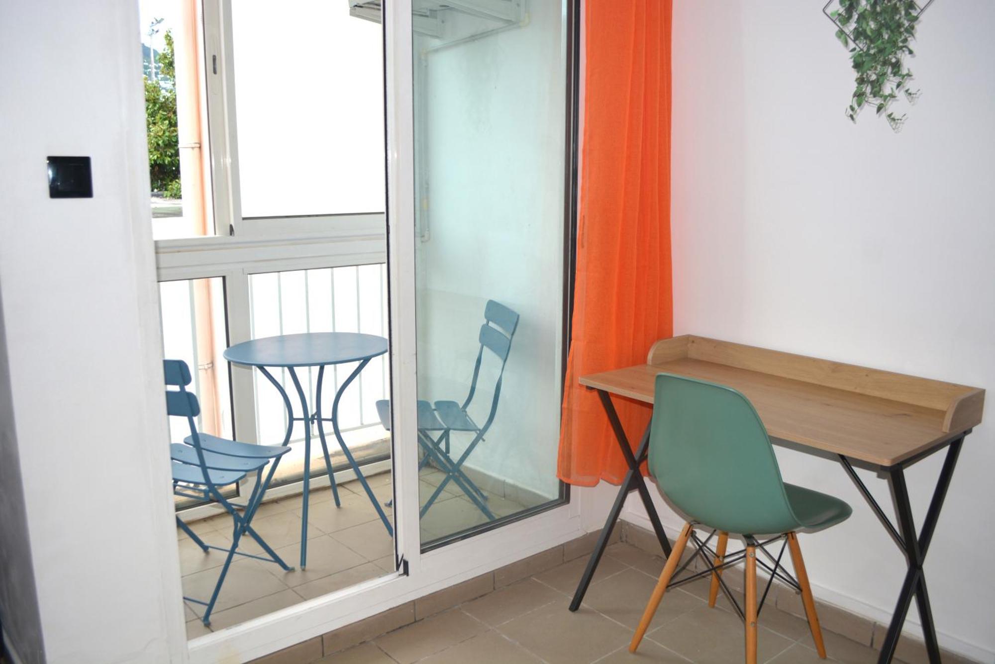 Comme Chez Soi - Studio Tout Equipe - By Sister Home Сен Дьони Екстериор снимка